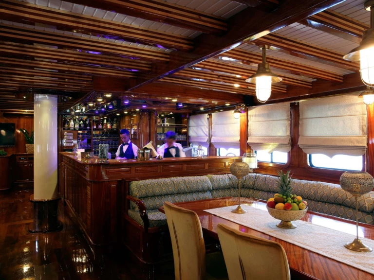 Jachthuur in Turkije - Admiral Marine QUEEN ATLANTIS via SamBoat