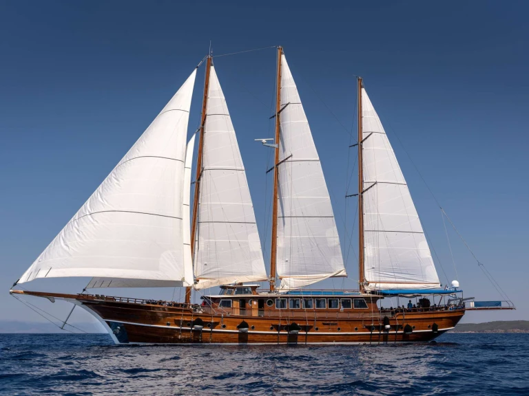 Verhuur Jacht in Piraeus - Custom Gulet-Motor Sailor THALASSA