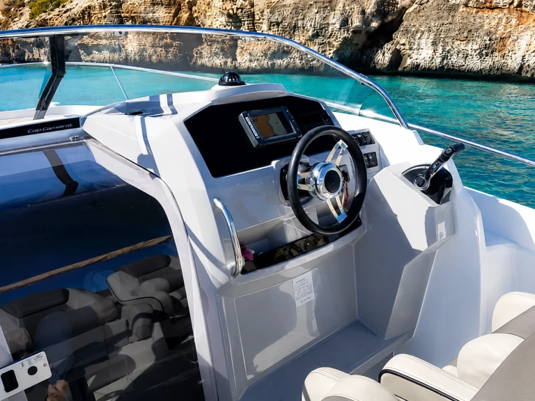 Verhuur Motorboot Jeanneau met vaarbewijs