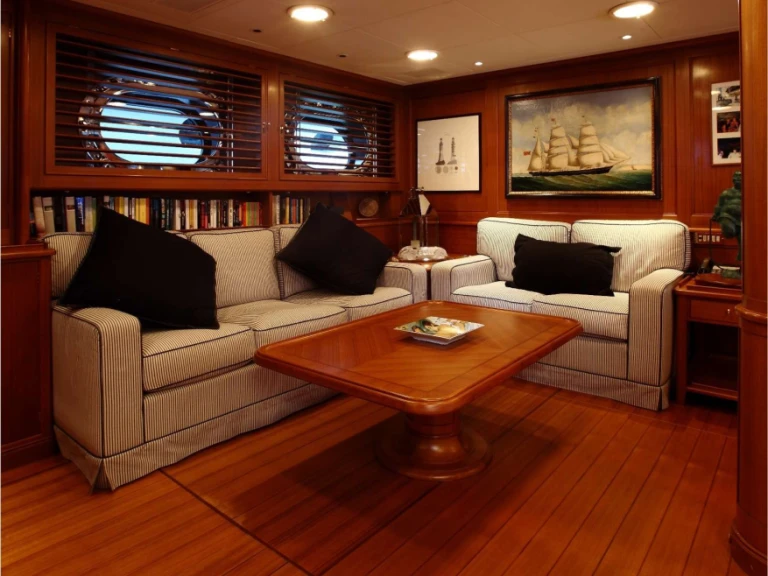 Verhuur Jacht in Napels - Perini Navi HERITAGE M