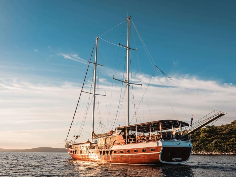 Huur Jacht met of zonder schipper Custom in Kroatië