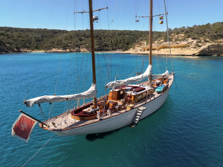 Huur een Abeking & Rasmussen GAEL I in Provence-Alpes-Côte d'Azur
