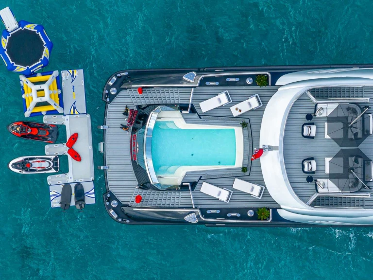 Huur een ISA, RODRIGUEZ GROUP ITALY OKTO in Monaco