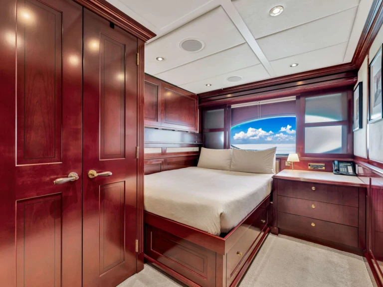 Huur een Trinity SWEET CAROLINE II  in Miami