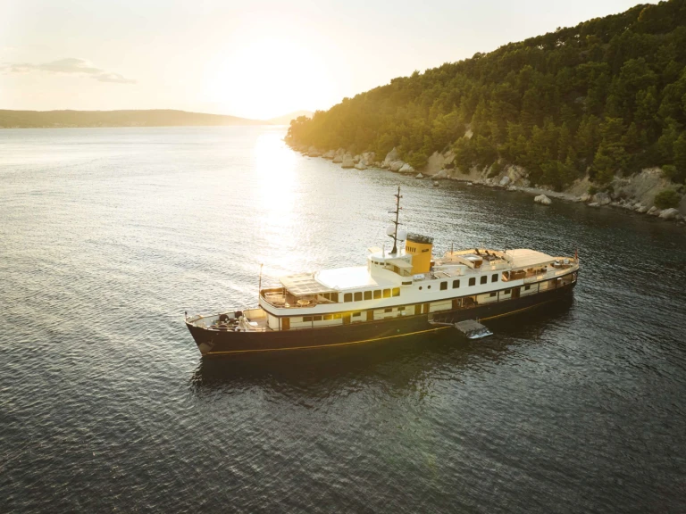 Uljanik Shipyard Seagull II te huur van particulier of professional in Split