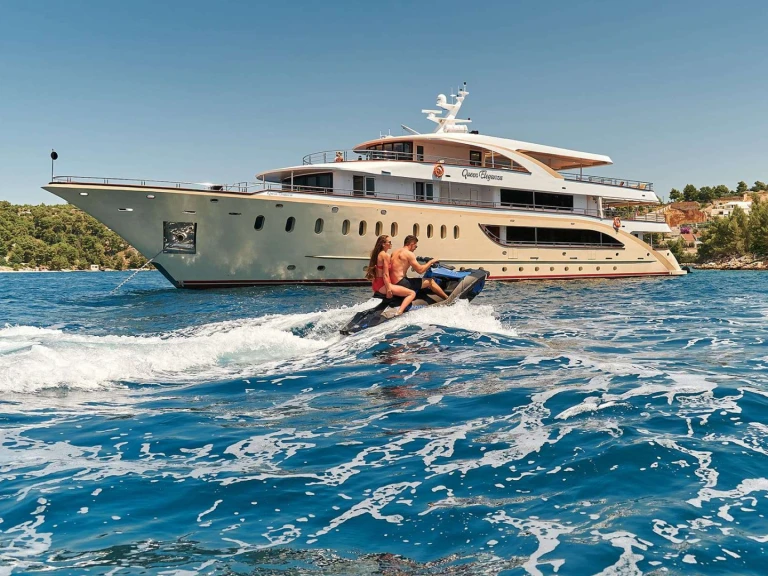 Huur een Custom Queen Eleganza in Kroatië