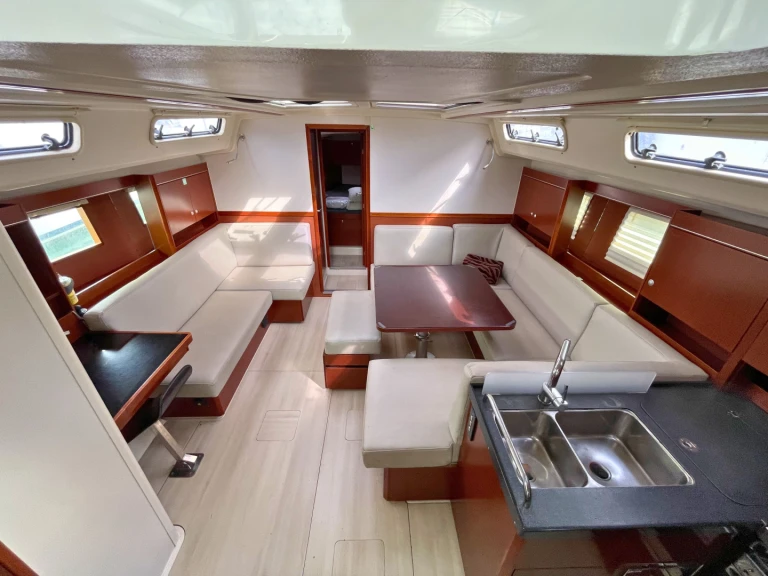 Hanse Hanse 455 te huur van particulier of professional in Álimos