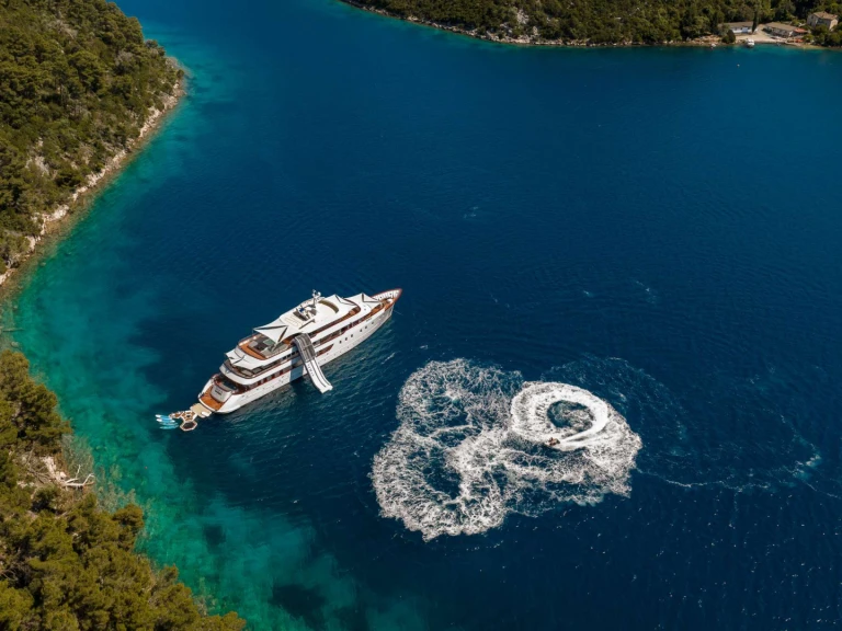 Bootverhuur Custom YOLO in Split via SamBoat