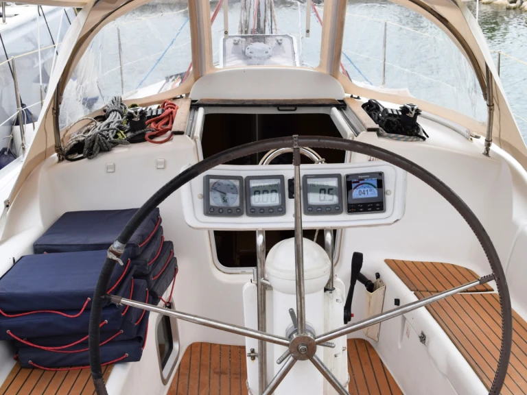 Bootverhuur Jeanneau Sun Odyssey 32i in Pula via SamBoat