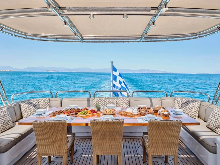 Huur een International Shipyard Ancona Oasis in Athene