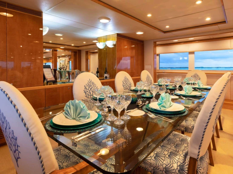 NQEA Yachts Jack Hargrave design RENA te huur van particulier of professional in Newport