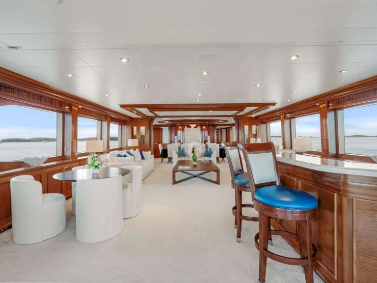 Bootverhuur Nassau goedkoop MISS STEPHANIE