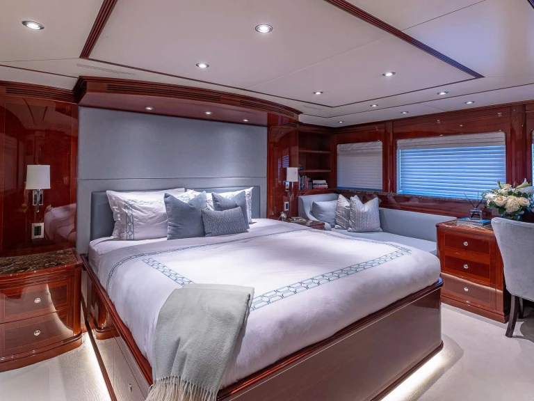 Splendor KASHMIR te huur van particulier of professional in Nassau