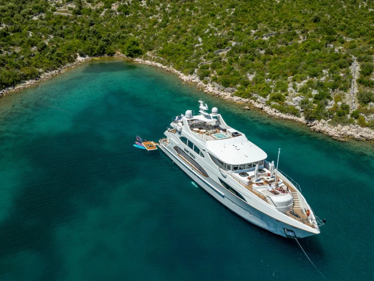 Huur een IAG SILENT WORLD in Trogir