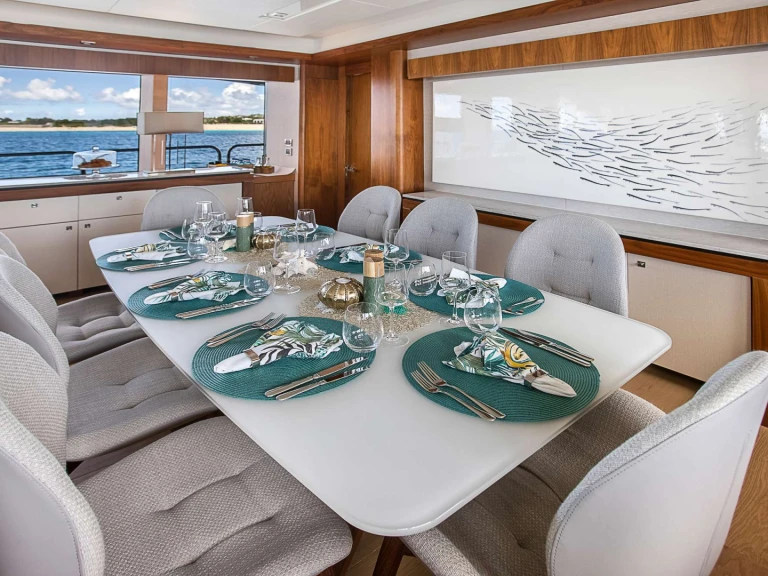 Bootverhuur Sunseeker EVEREAST in Cannes via SamBoat