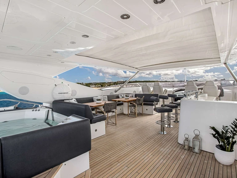 Verhuur Jacht Sunseeker met vaarbewijs