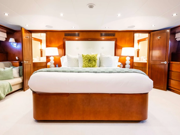 Verhuur Jacht in Nassau - Hatteras ESCAPE