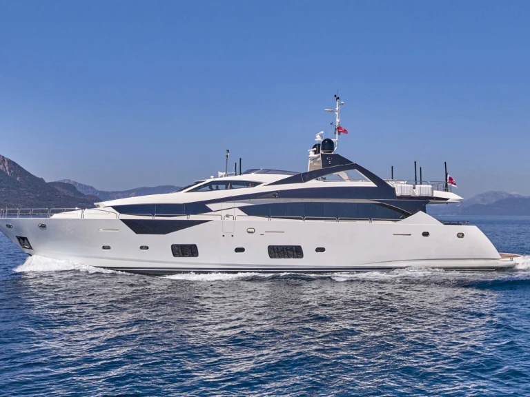 Sunseeker BLADE I te huur van particulier of professional in Athene