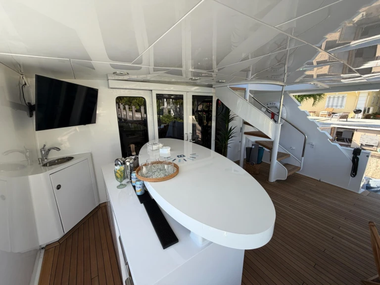 Bootverhuur Nassau goedkoop BIRDY
