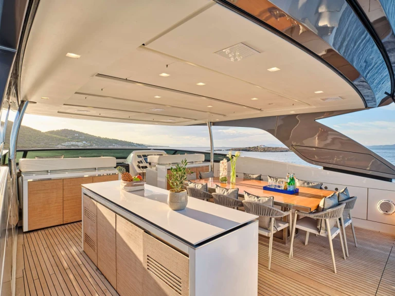 Bootverhuur Athene goedkoop GOLDEN YACHT