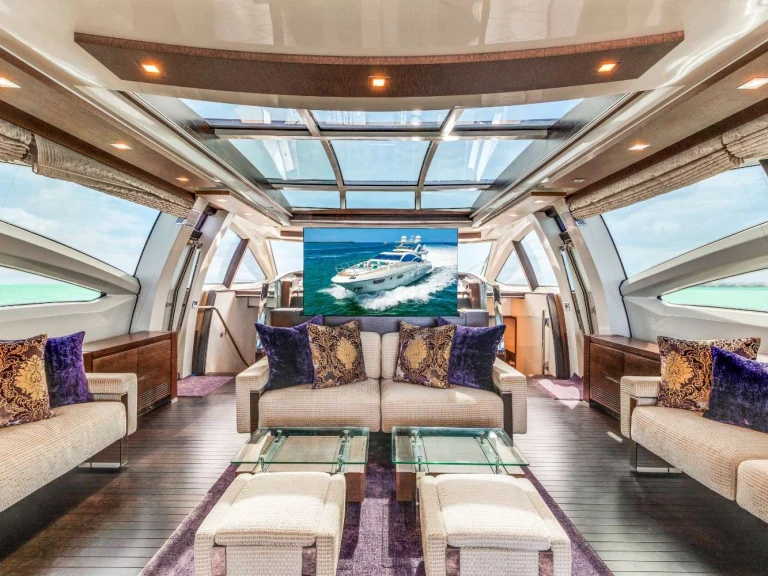 Bootverhuur Miami goedkoop Scarlet