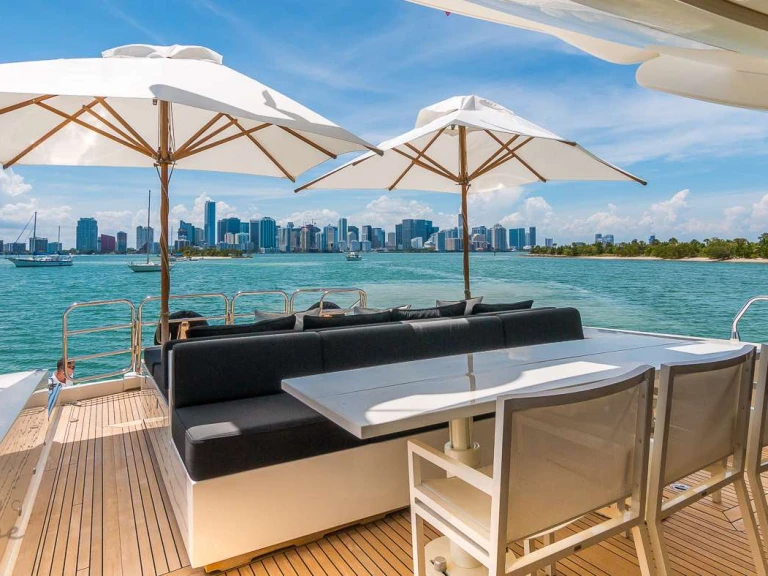 Huur Jacht met of zonder schipper Cantieri Dell'Arno in Miami