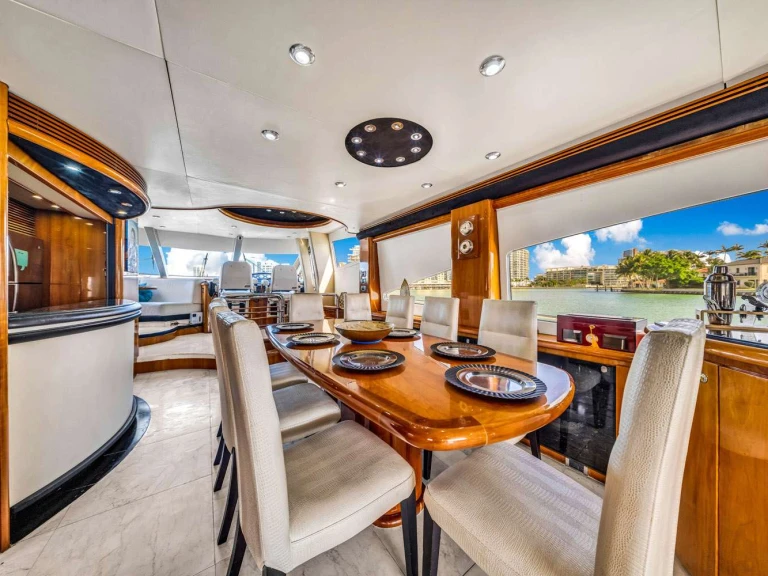 Huur Jacht met of zonder schipper Sunseeker in Miami