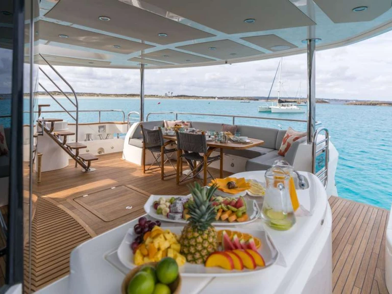 Verhuur Jacht Sunseeker met vaarbewijs