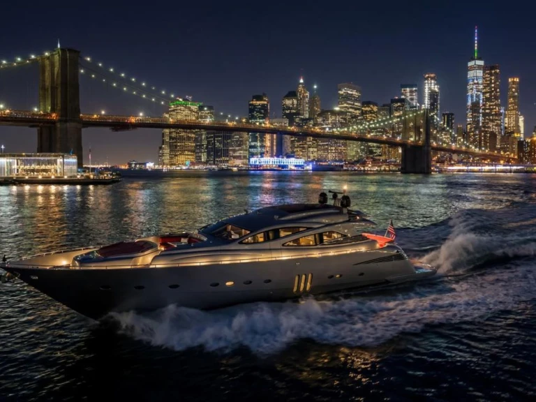 Verhuur Jacht in New York (City) - Pershing Pershing "Regal"