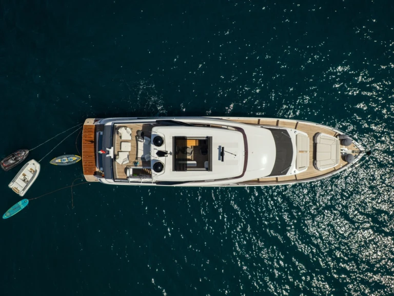 Verhuur Jacht in Castellammare di Stabia - Ferretti FAST