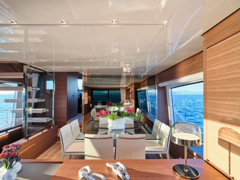 San Lorenzo AKASTI te huur van particulier of professional in Athene