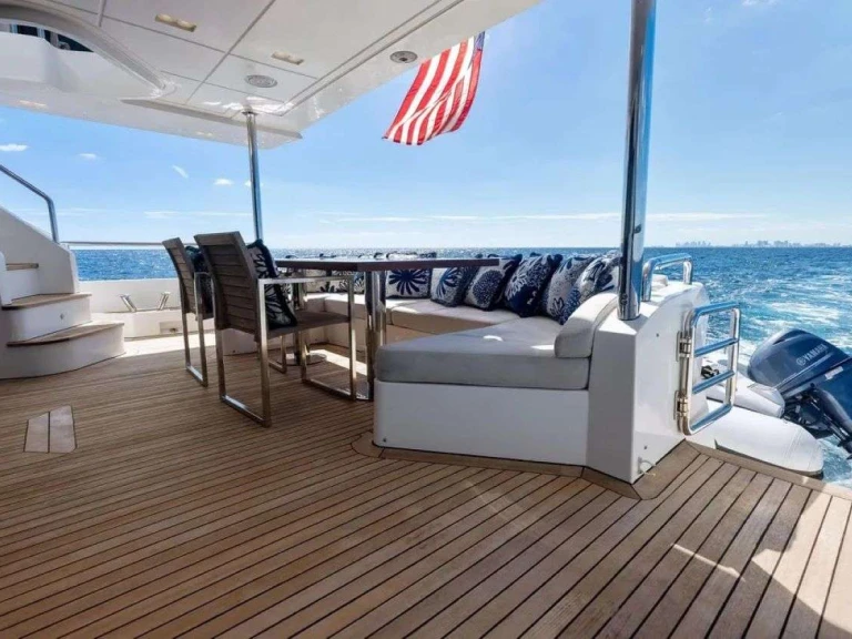 Huur Jacht met of zonder schipper Azimut in Bahama's
