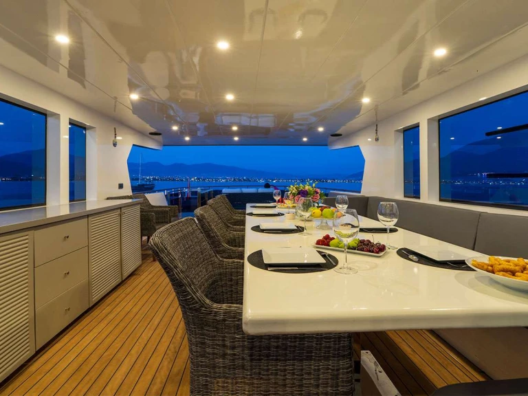 Huur een Custom Albatros Explorer in Turkije