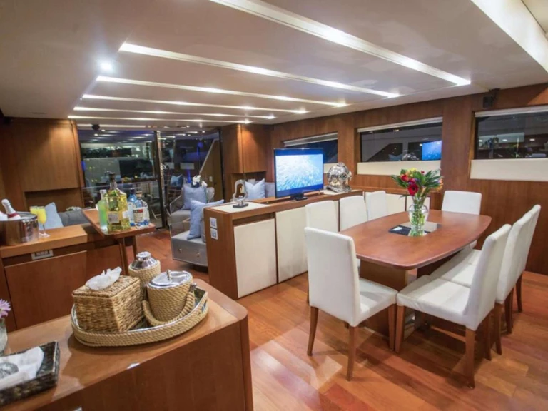 Huur Jacht met of zonder schipper Aicon in Miami