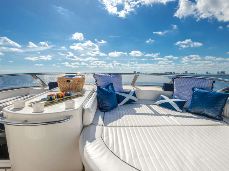 Sunseeker LeoLena te huur van particulier of professional in Miami Beach