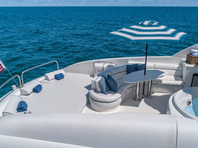 Bootverhuur Lazzara Finally-Aphrodite in Miami via SamBoat