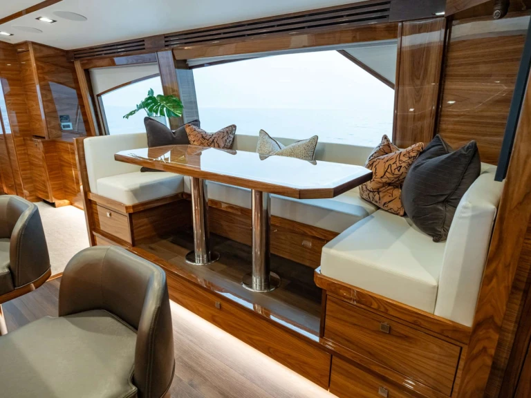 Huur een Viking Yachts BOUJIE in Costa Rica
