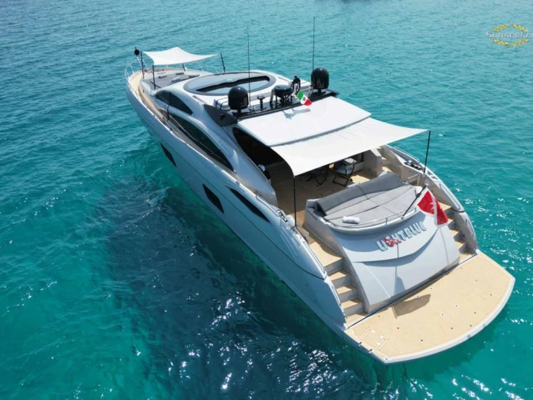 Huur een Sunseeker Light Blue in Poltu Quatu