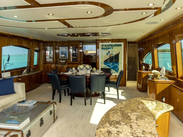 Huur Jacht met of zonder schipper Hatteras in Nassau