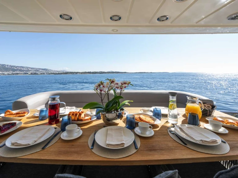 Posillipo ALFA te huur van particulier of professional in Athene