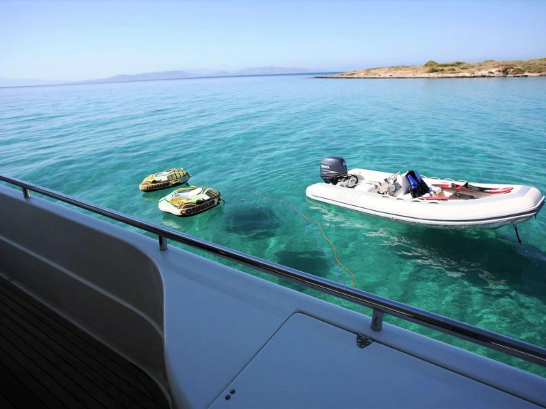 Huur Jacht met of zonder schipper Ferretti in Korfoe