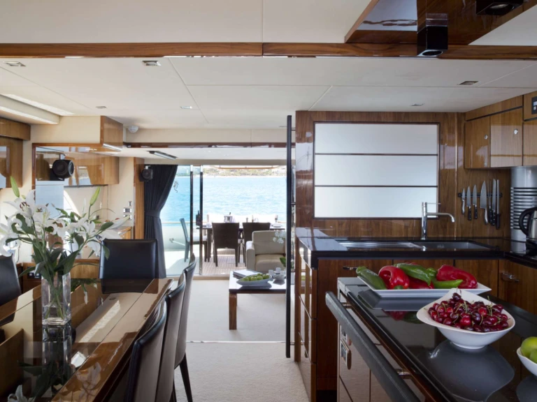 Huur een Fairline-Squadron D5 in Antibes