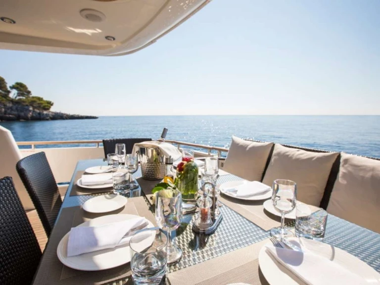 Verhuur Jacht in Antibes - Fairline-Squadron D5