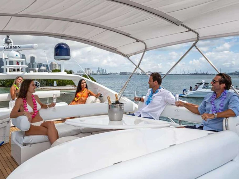 Bootverhuur Sunseeker GIULI in Miami via SamBoat