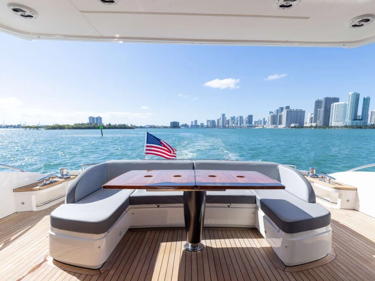 Jacht te huur in Miami voor de beste prijs
