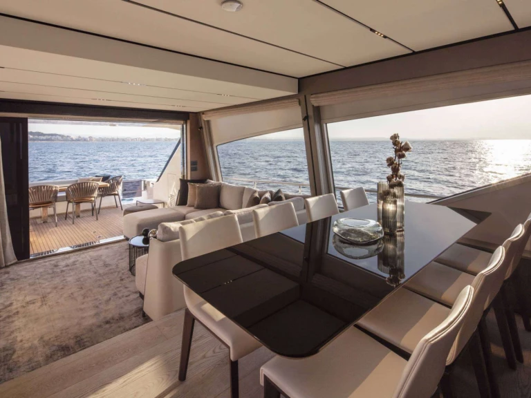 Huur Jacht met of zonder schipper Ferretti in Sorrento