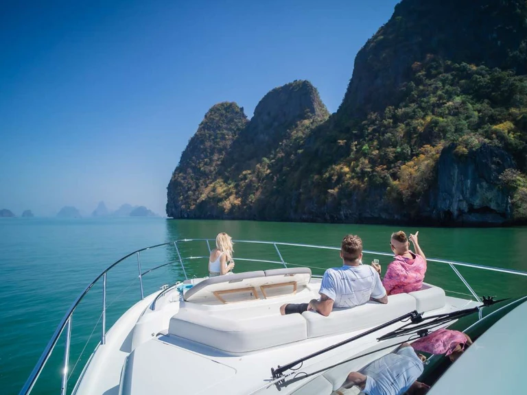 Princess, UK Kati te huur van particulier of professional in Phuket