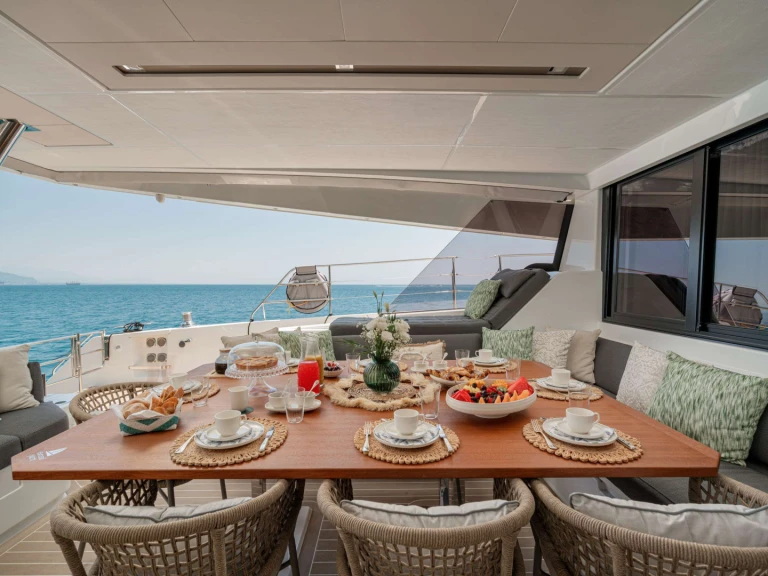 Verhuur Jacht Fountaine Pajot met vaarbewijs