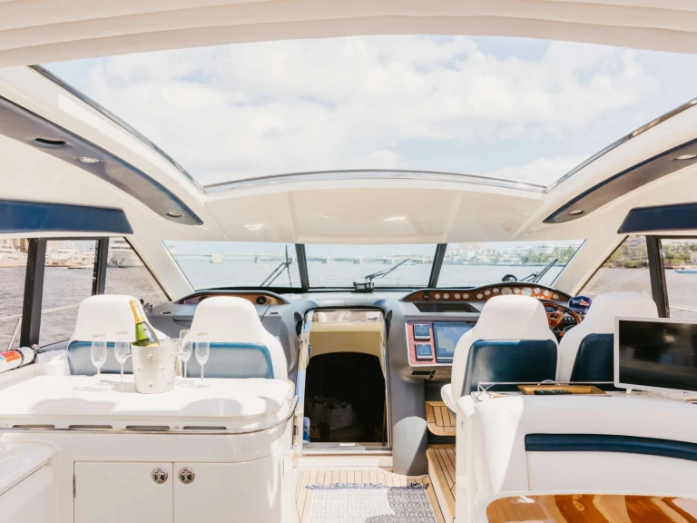 Jacht te huur in Palm Beach voor de beste prijs