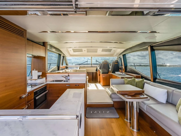 Huur Jacht met of zonder schipper Princess, UK in Sag Harbor Cove